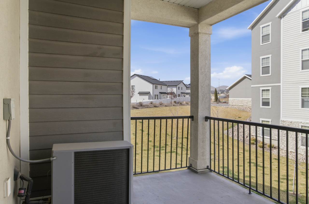 1836 West Terra Vista Lane - Photo 5 of 18