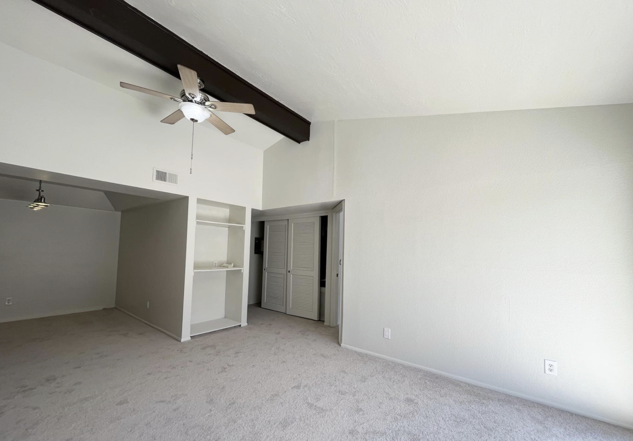 1905 East University Drive - 1Unit B-208 #1 - Photo 5 of 31