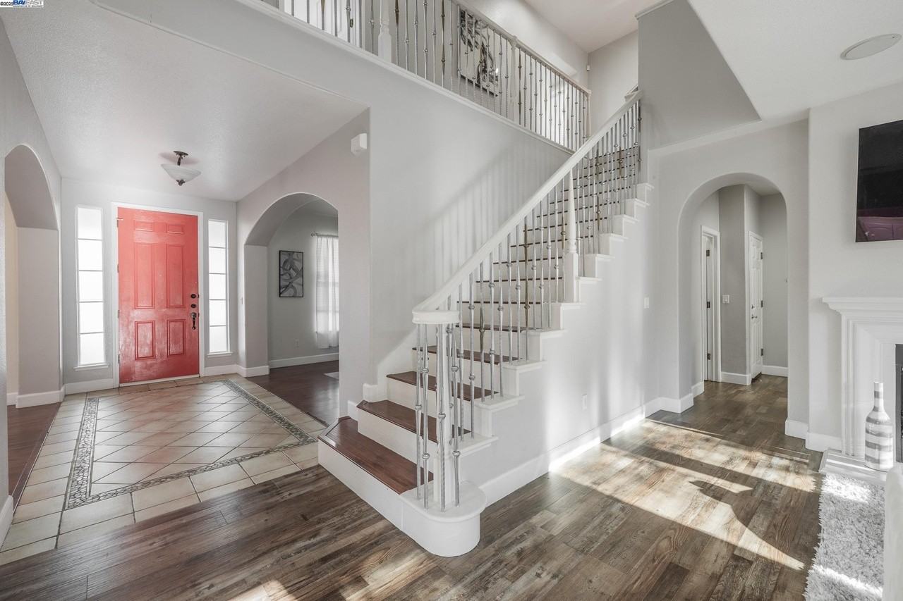 3109 Vista Lane - Photo 3 of 28