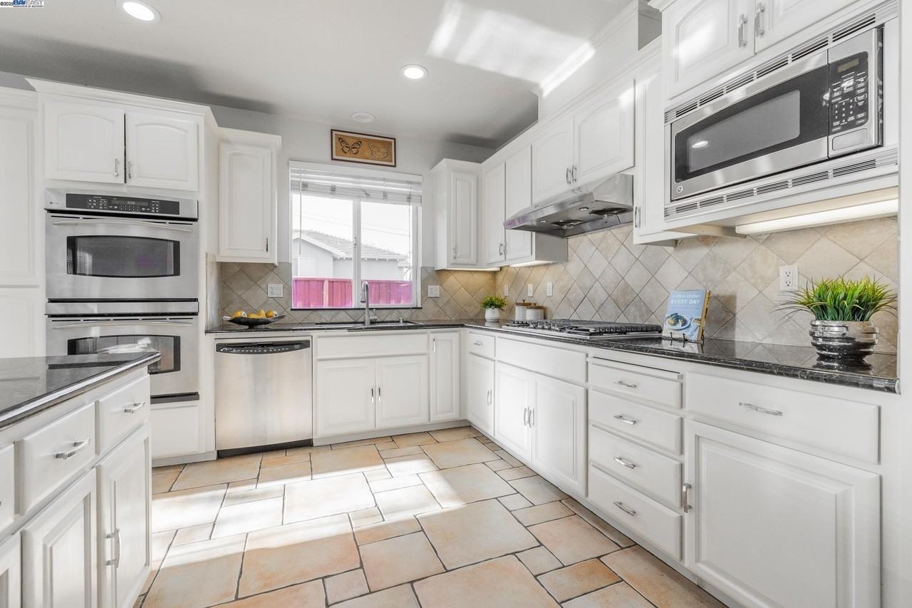 3109 Vista Lane - Photo 6 of 28