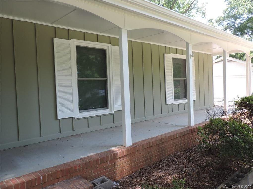 841 Carrington Dr #1 - Photo 2 of 19