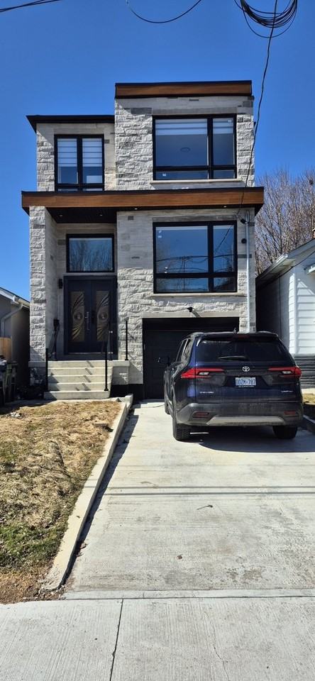 80 Haslam St - Photo 2 of 18