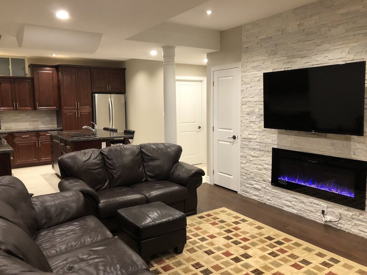 24 Gallant Pl - Photo 4 of 10