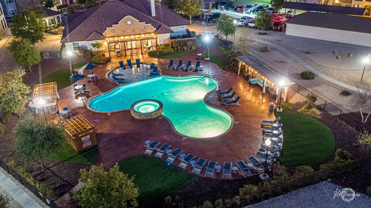 Sunset Lodge - Photo 2 of 49