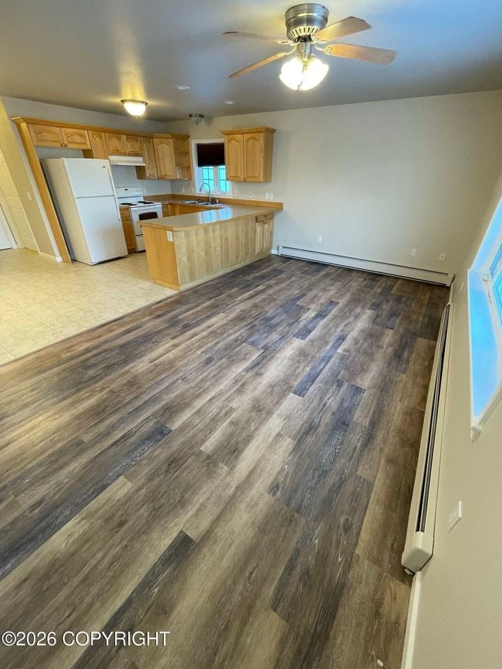 8114 W Donna Marie Ln - Photo 3 of 18