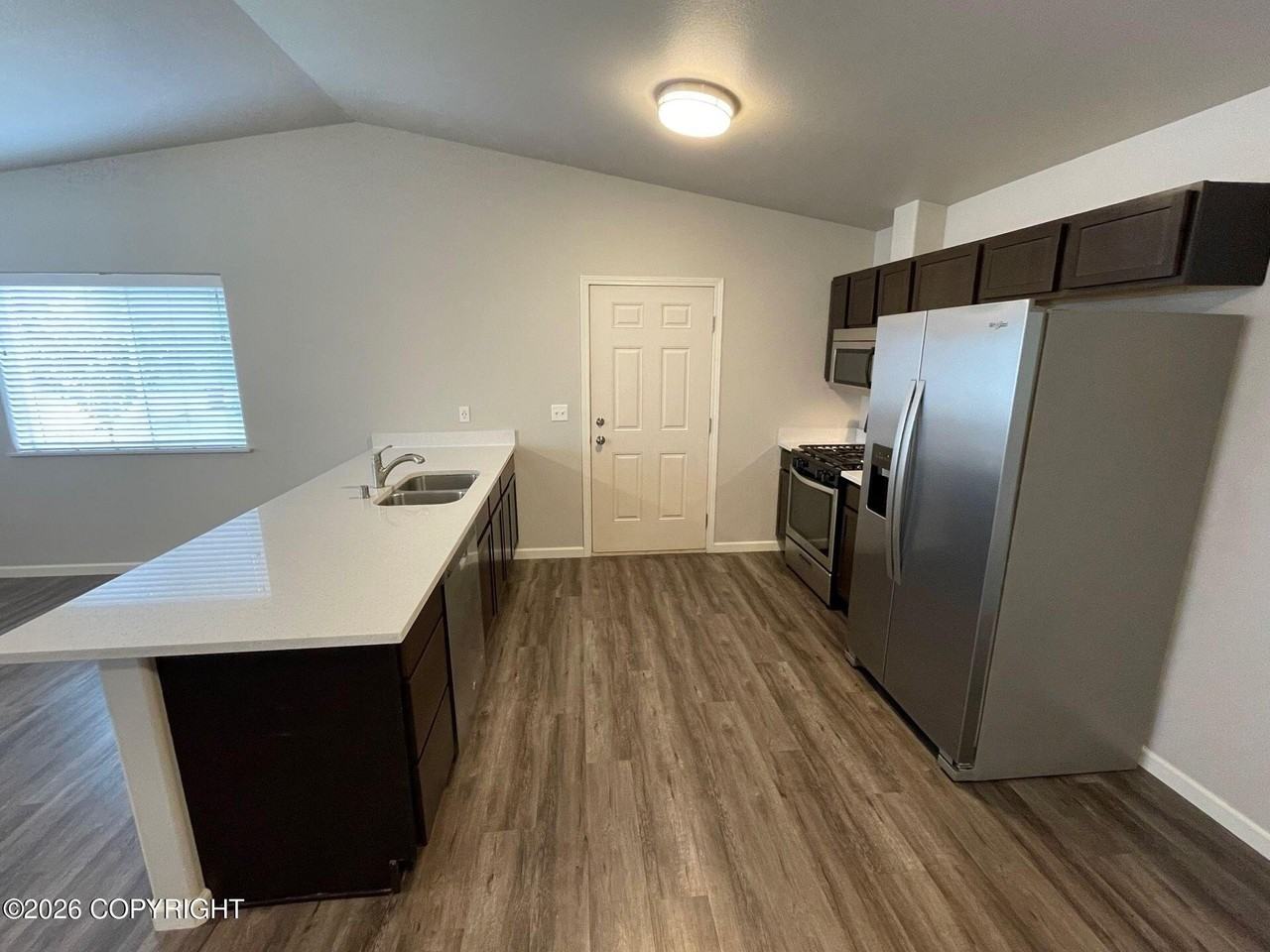 1550 N Tinitun Cir - Photo 5 of 12