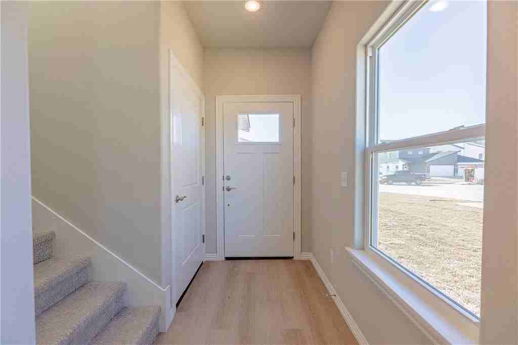 1406 Sw Casuarina Dr #1 - Photo 3 of 28