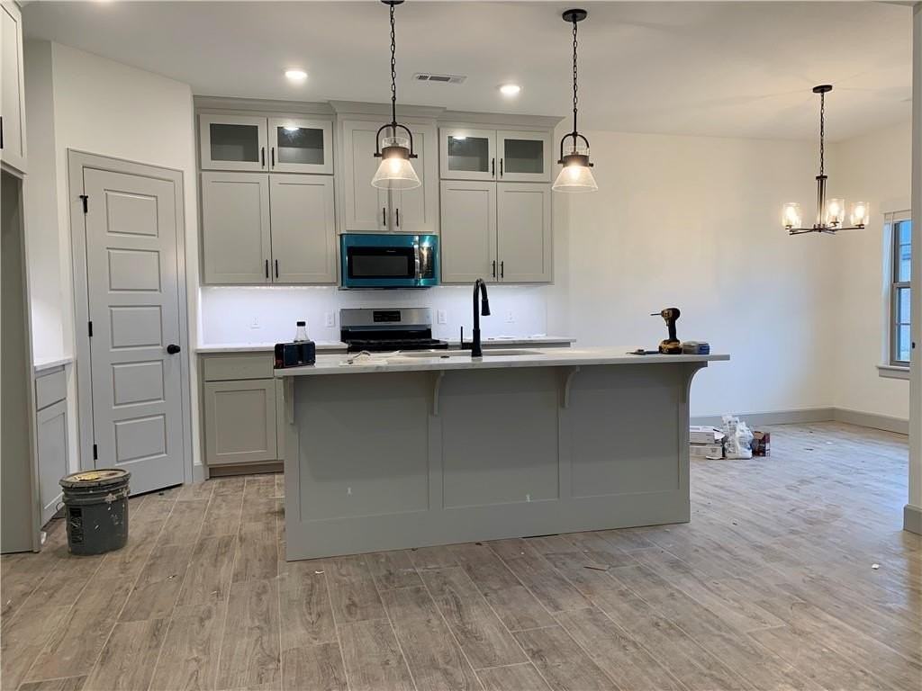 1100 Tracey Ln - Photo 5 of 18