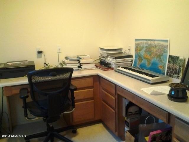 9013 W Kerby Ave - Photo 6 of 12