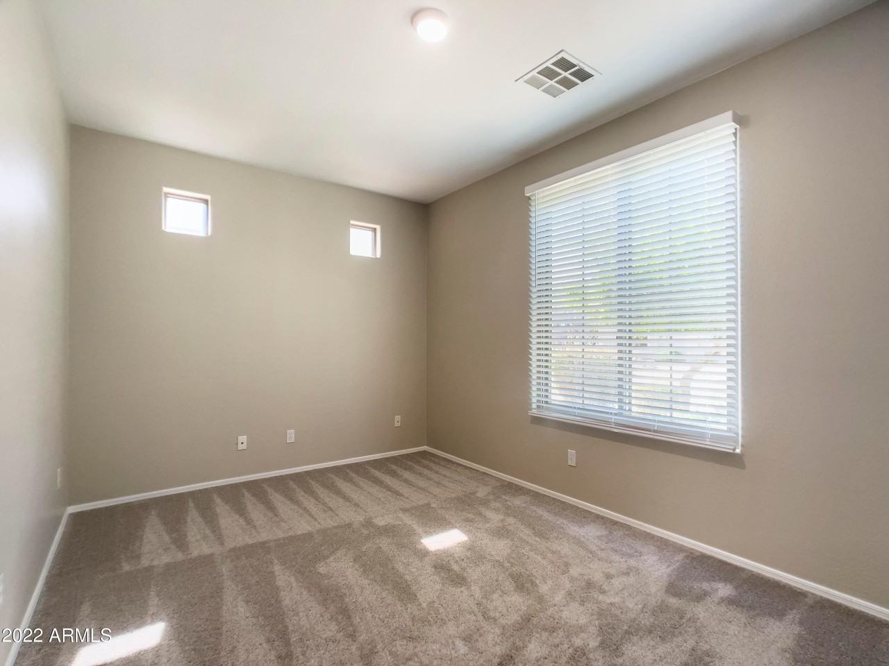 2622 W Florentine Rd - Photo 7 of 46