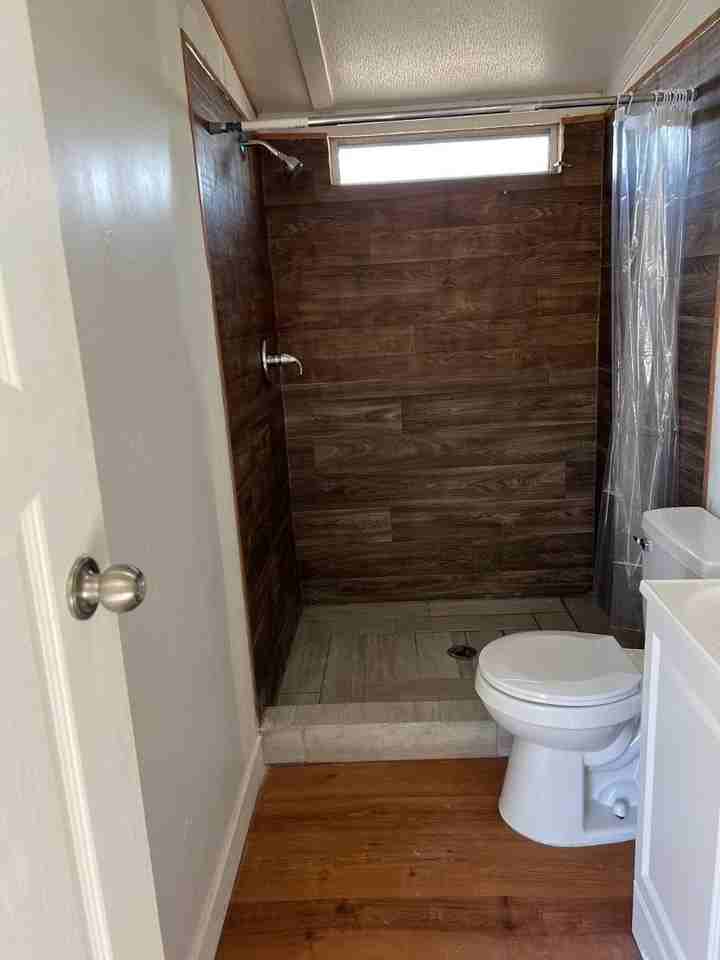 5811 N Fuchsia St - Photo 3 of 8