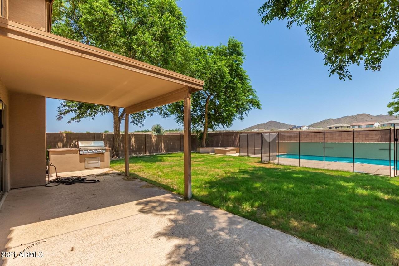 28511 N 25th Ave - Photo 3 of 42