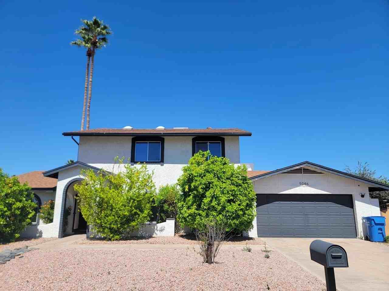 5046 E Columbine Dr - Photo 2 of 30