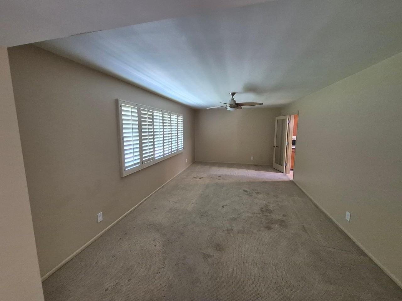 3445 N 47th St - Photo 2 of 15