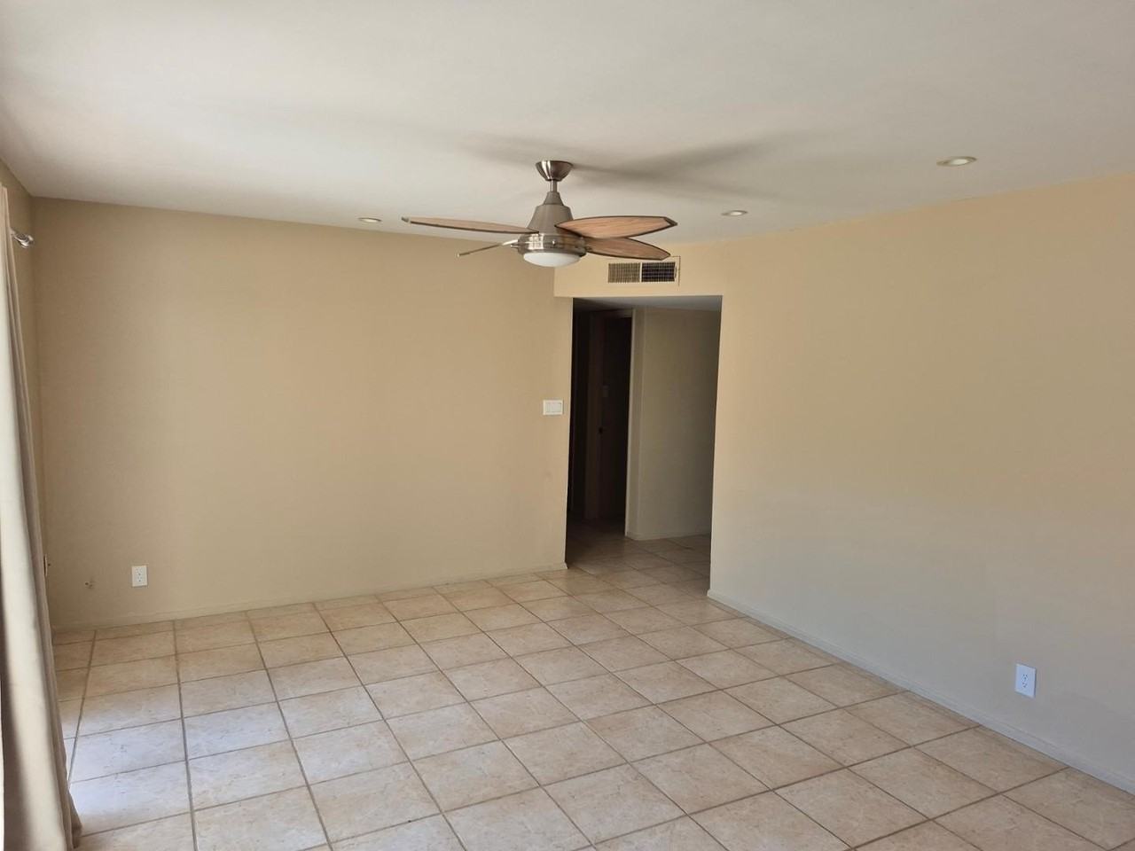 3445 N 47th St - Photo 5 of 15