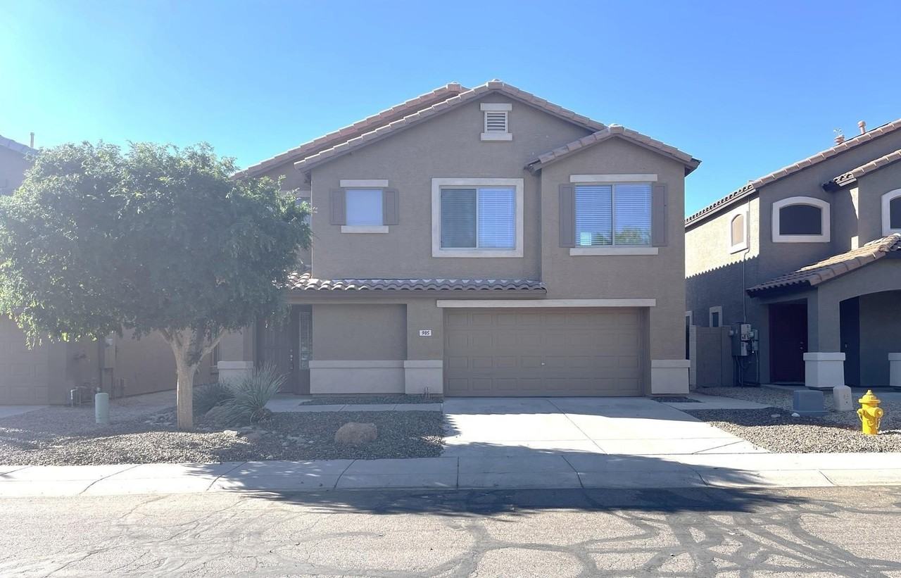 985 E Saddle Way - Photo 2 of 35