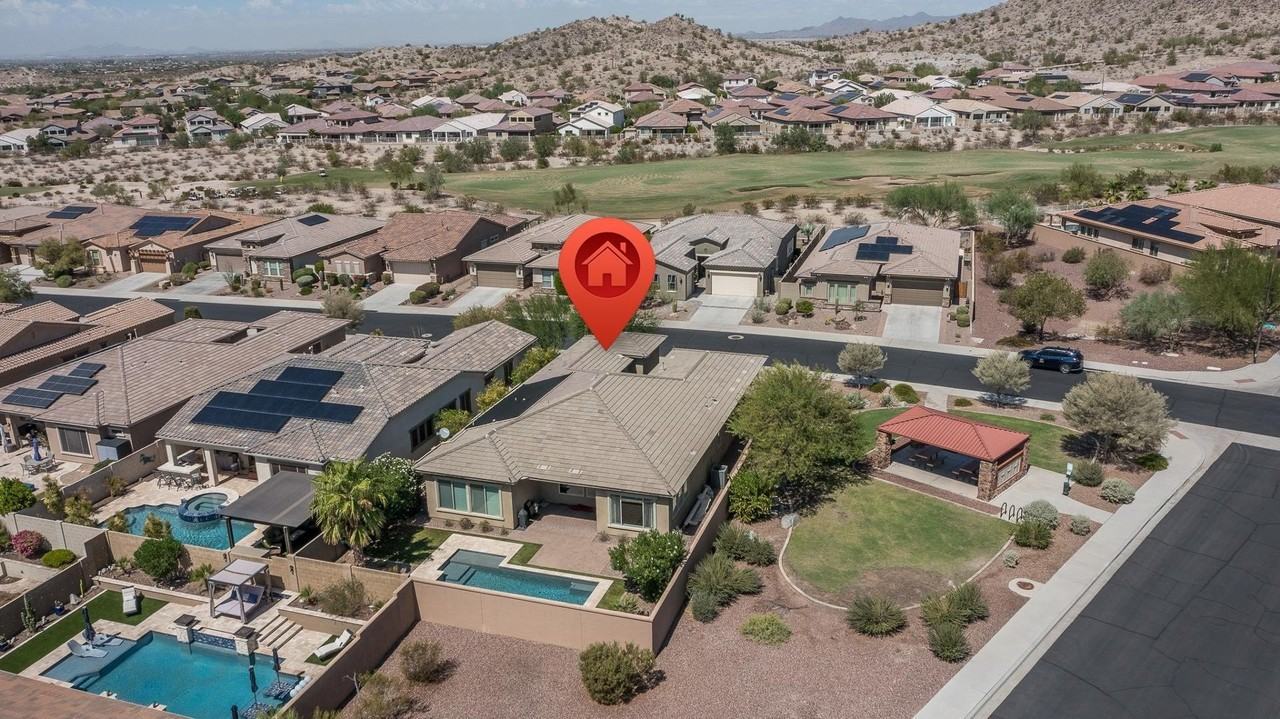 18215 W Desert Sage Dr - Photo 6 of 43