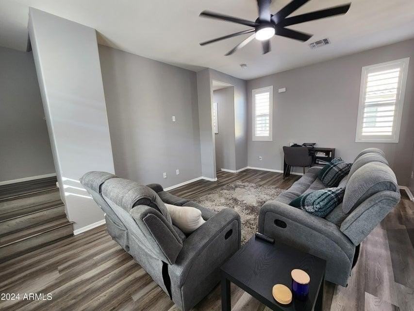 1822 N 77th Gln - Photo 3 of 13