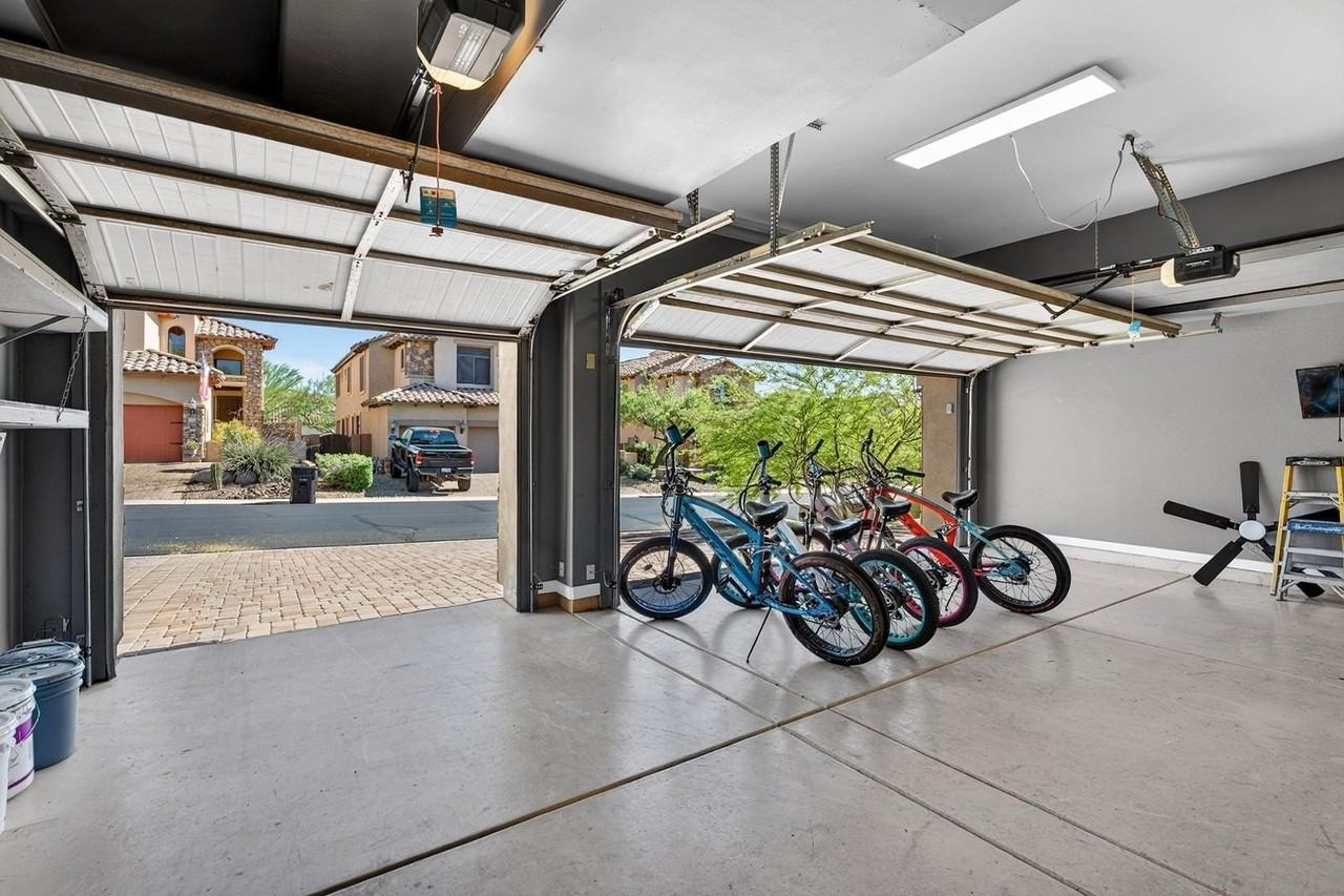 6932 E Pearl St - Photo 6 of 25