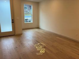 featured image of 305 Se Port Ave #D