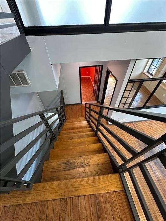 663 3rd Ave - Photo 3 of 41