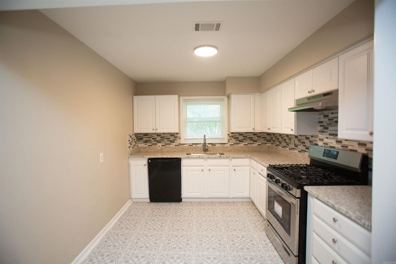 2308 Blackwood Rd - Photo 5 of 25