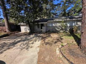 107 Broadmoor Dr - Photo 1 of 1