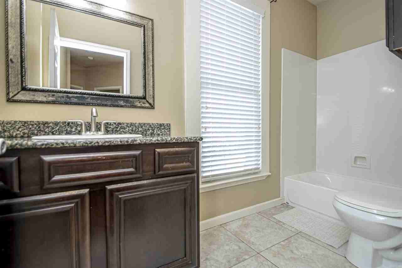 1201 W 35th St - Photo 7 of 11