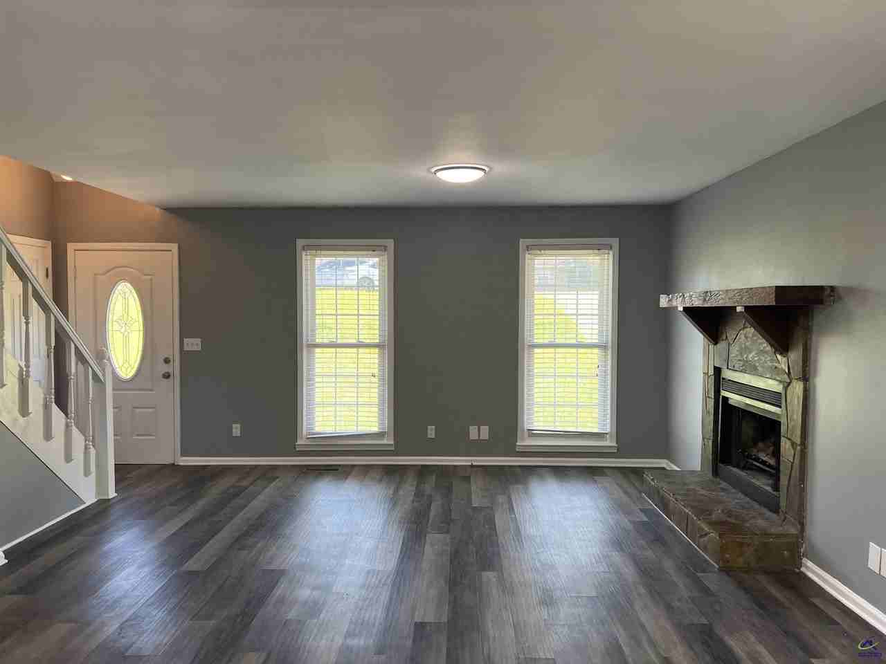 3821 Bobby Ct - Photo 2 of 30