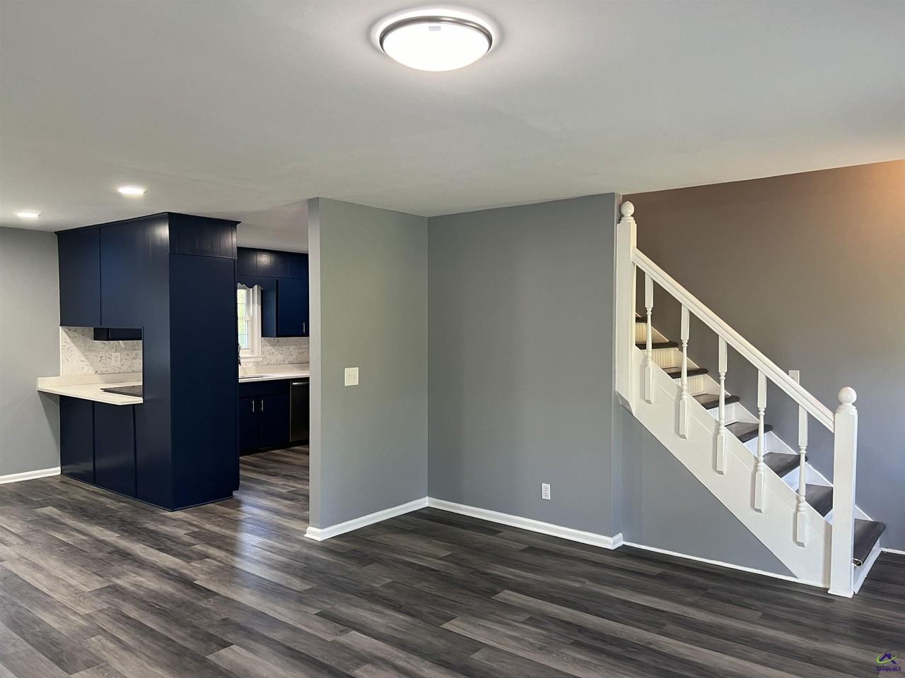 3821 Bobby Ct - Photo 4 of 30