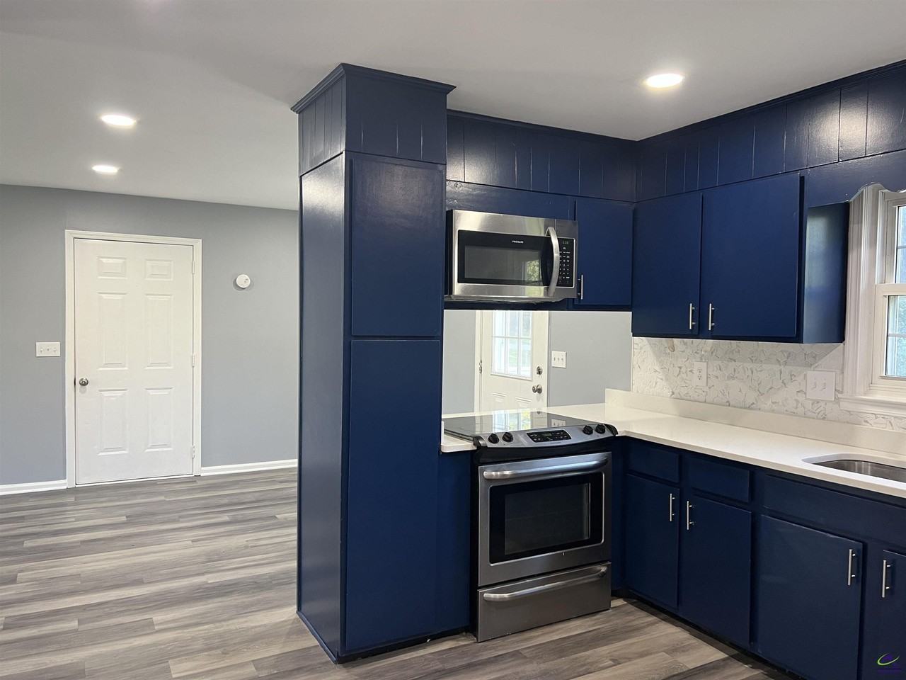 3821 Bobby Ct - Photo 7 of 30