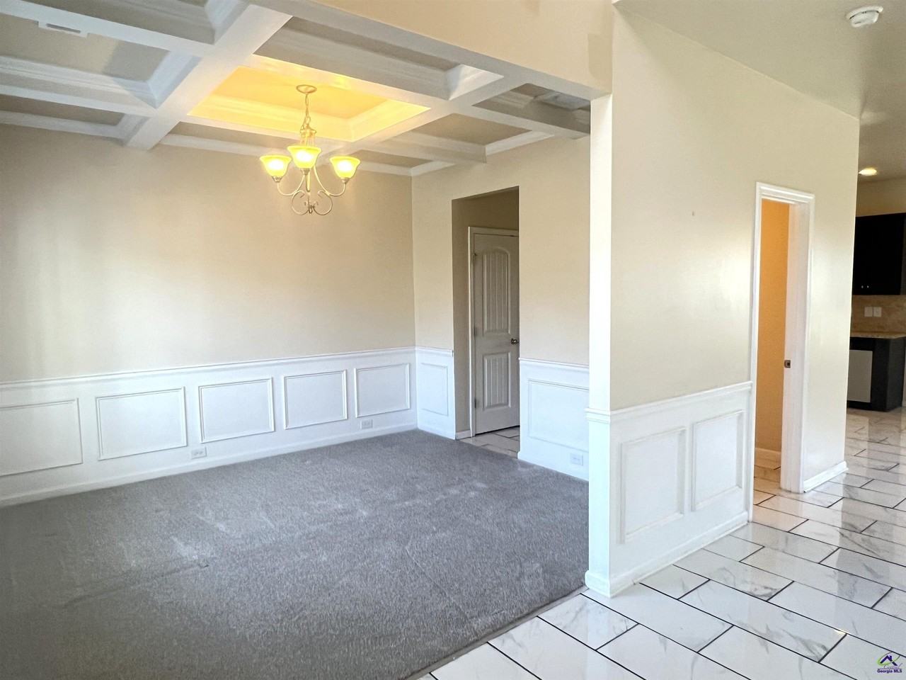 807 Citrona Dr - Photo 4 of 34