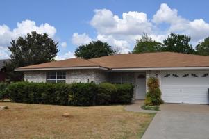 featured image of 705 Dawn Ln