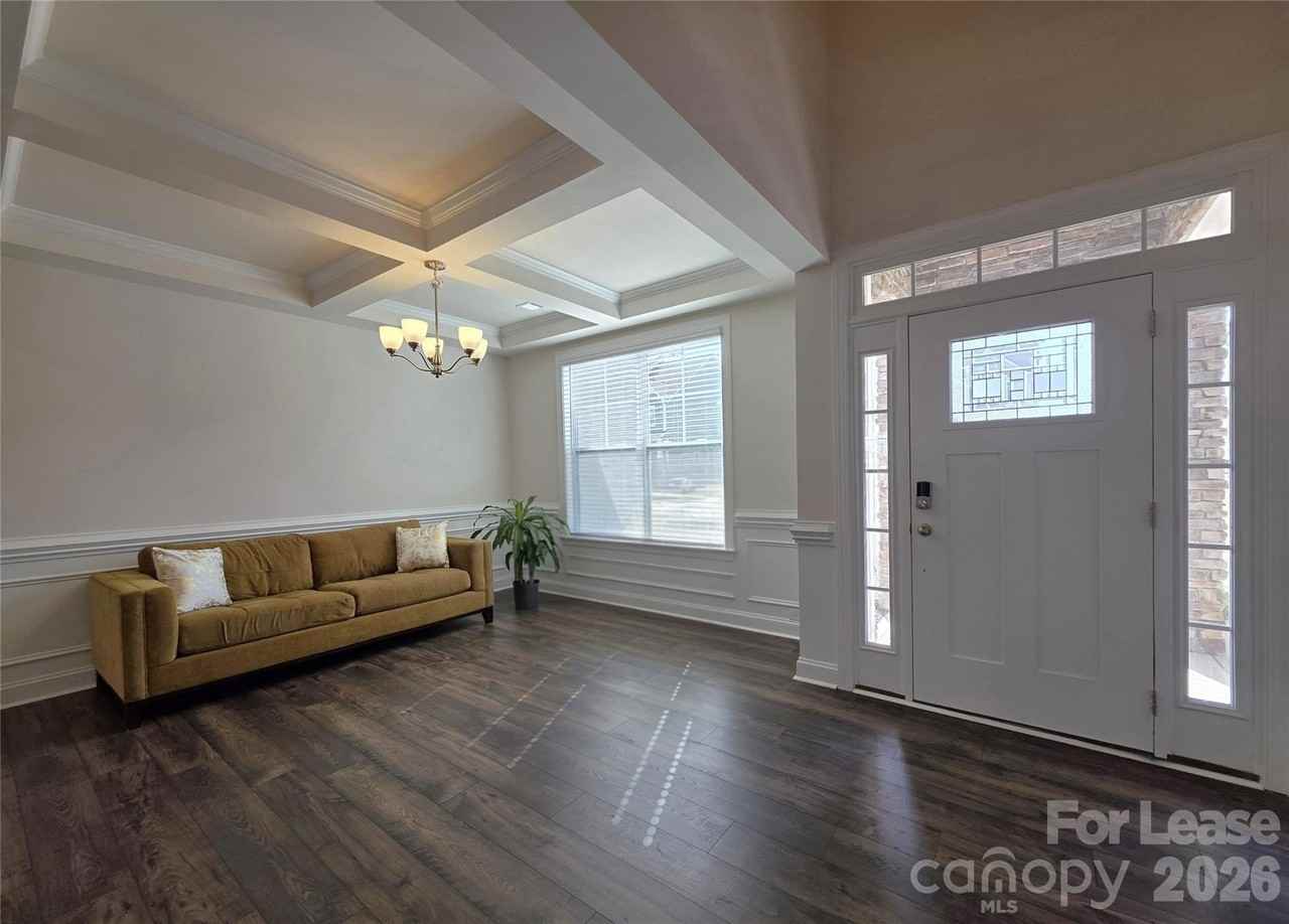 2216 Skybrook Oaks Dr - Photo 2 of 37