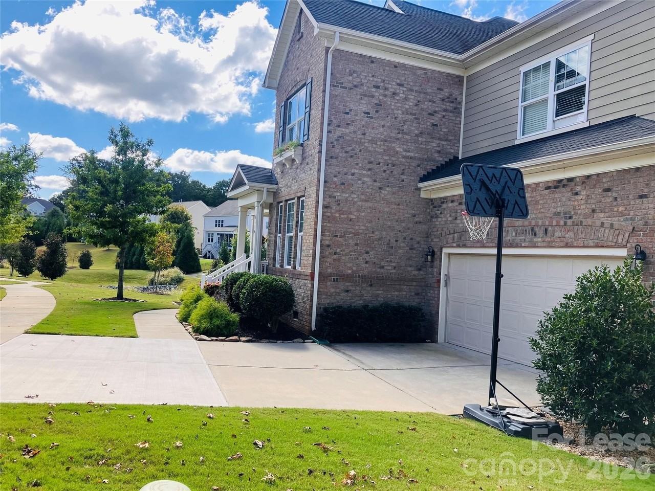 8634 Shadetree St - Photo 2 of 25