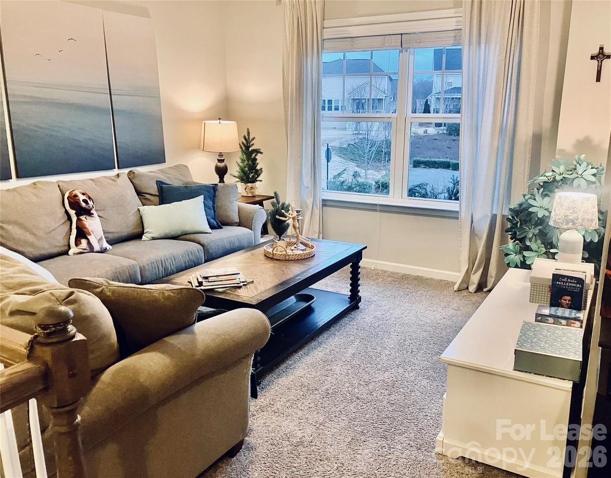 8634 Shadetree St - Photo 5 of 25