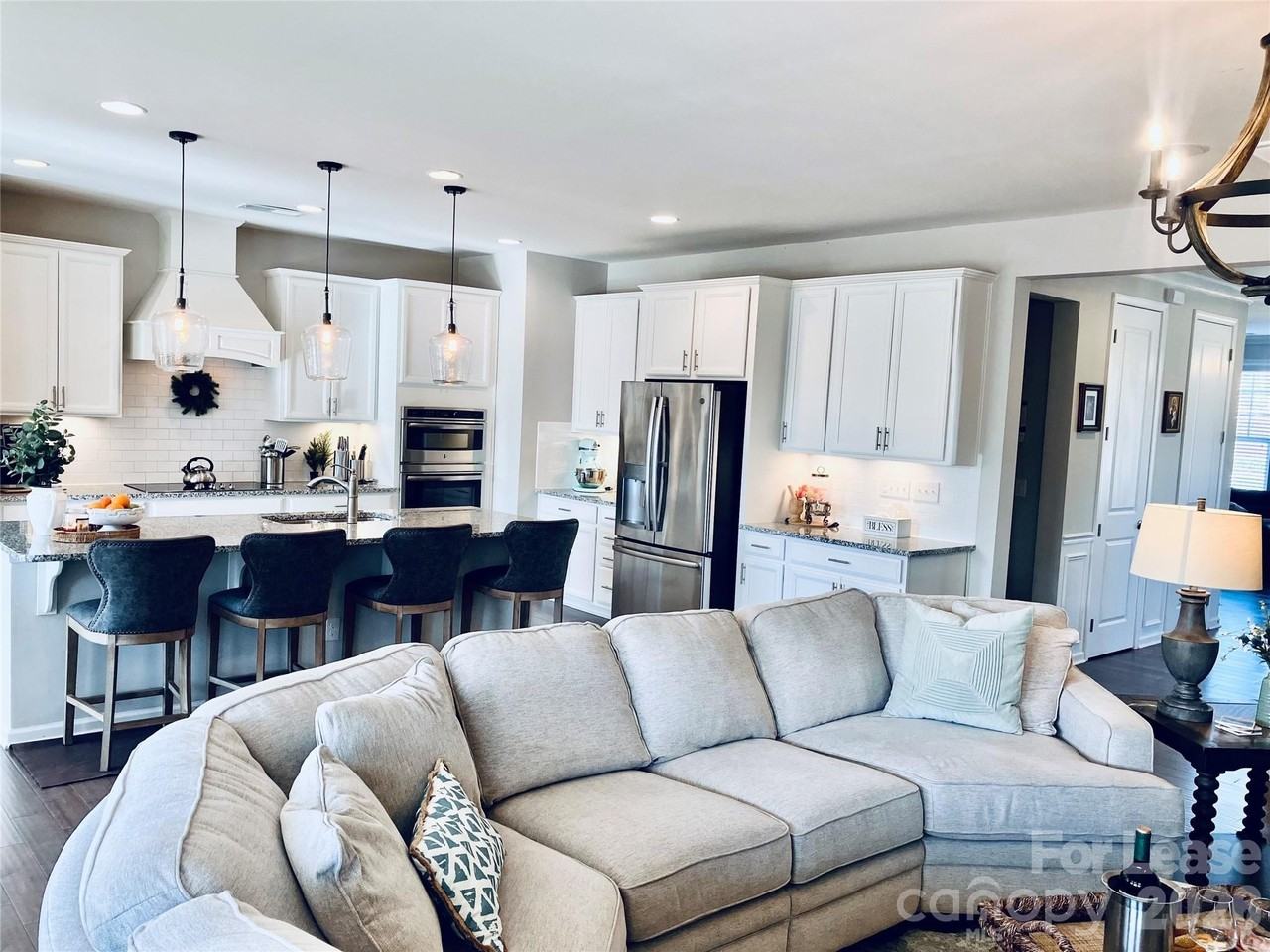 8634 Shadetree St - Photo 6 of 25