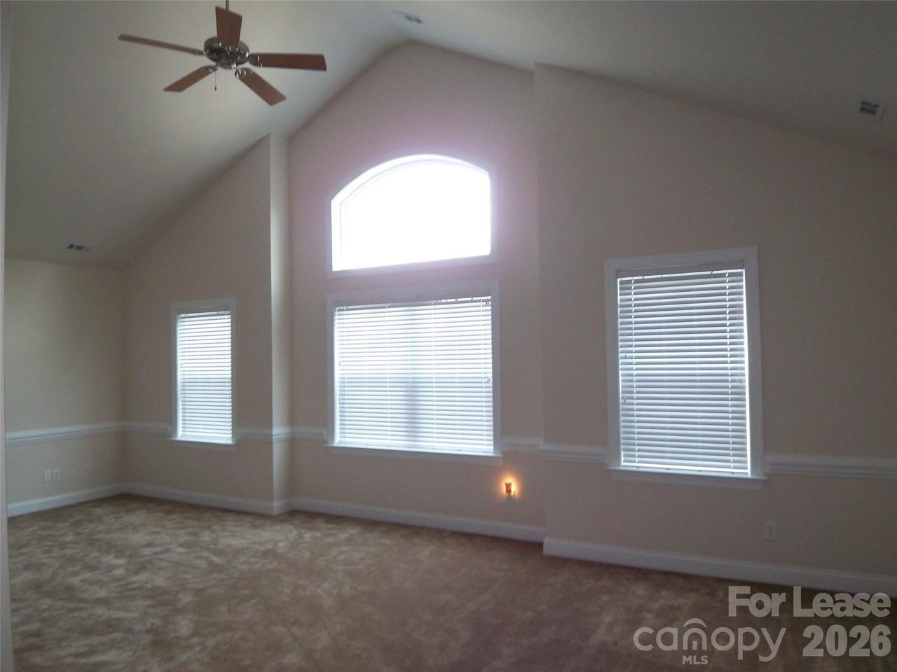 3100 Collaroy Rd - Photo 5 of 14