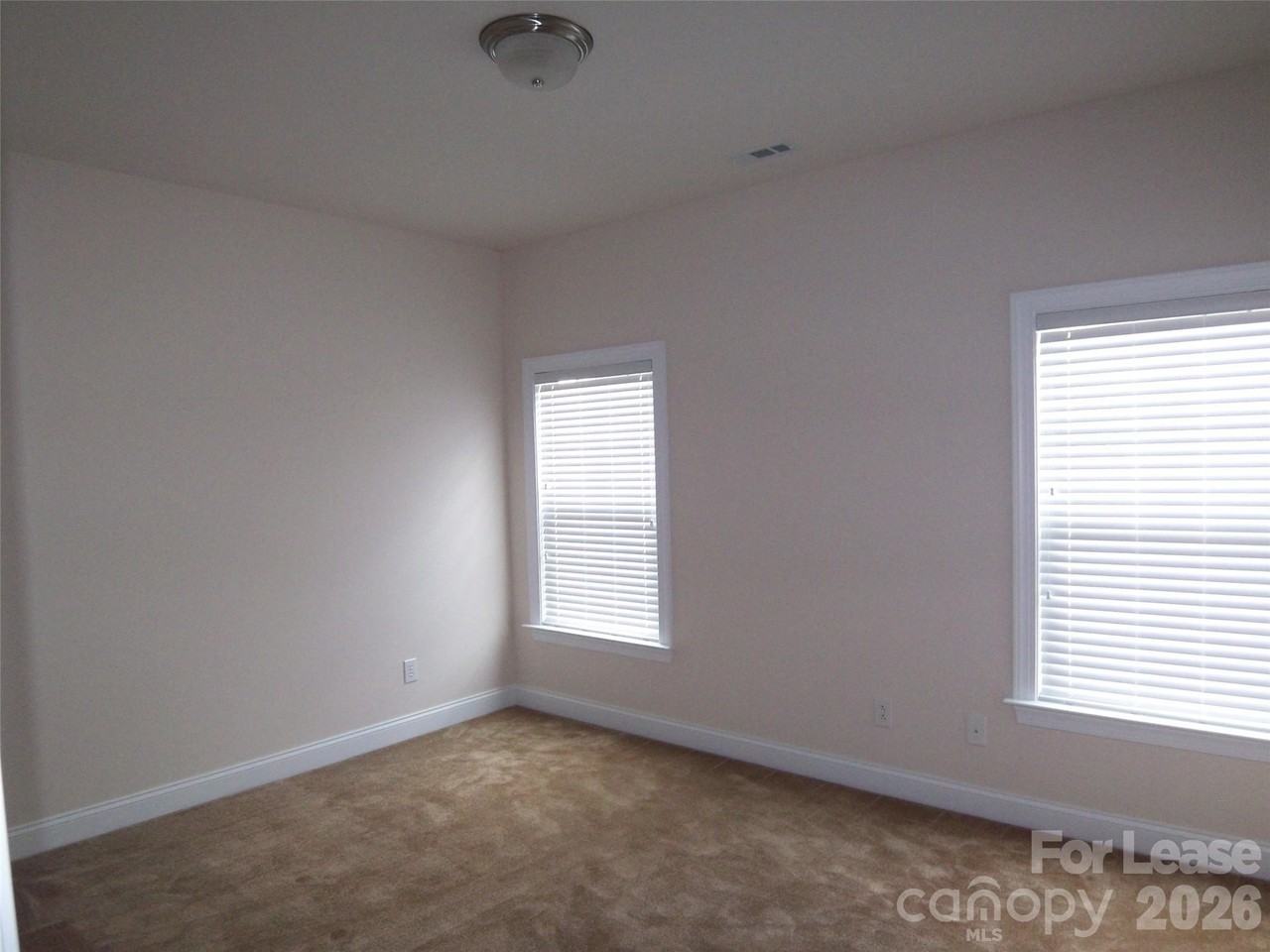 3100 Collaroy Rd - Photo 6 of 14
