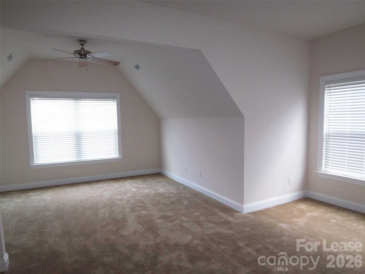 3100 Collaroy Rd - Photo 7 of 14