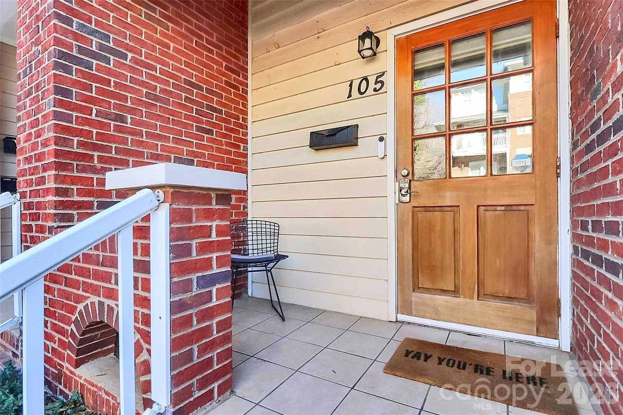 105 S Summit Ave - Photo 3 of 39