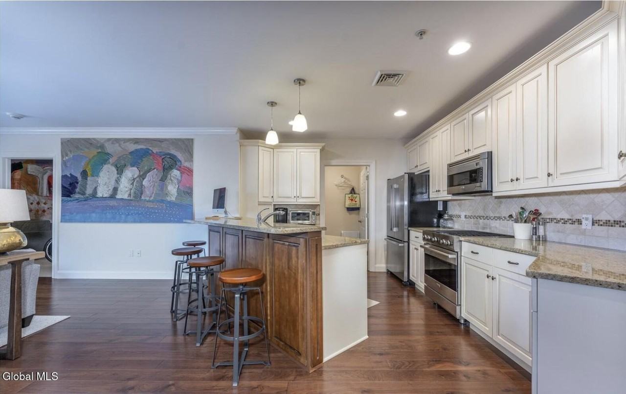 38 High Rock Ave Apt 5c - Photo 6 of 24