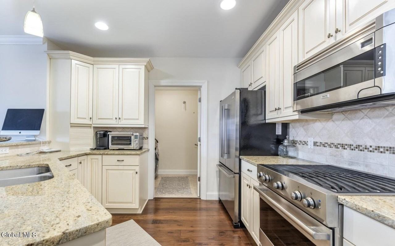 38 High Rock Ave #5C - Photo 7 of 24