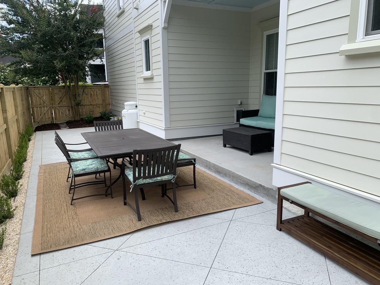 614 Ellingson Pkwy - Photo 4 of 19