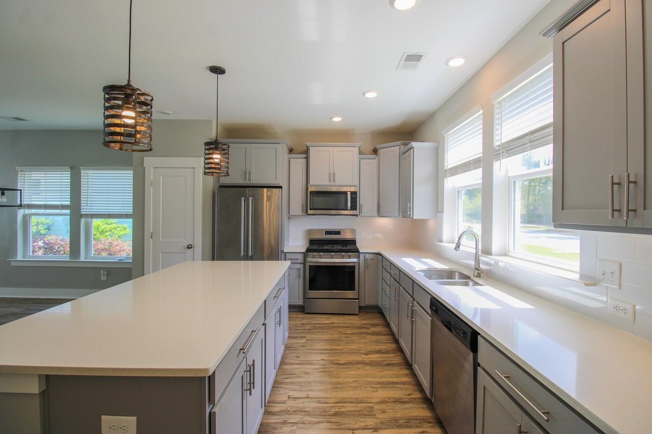 328 Parish Farms Dr - Photo 4 of 30