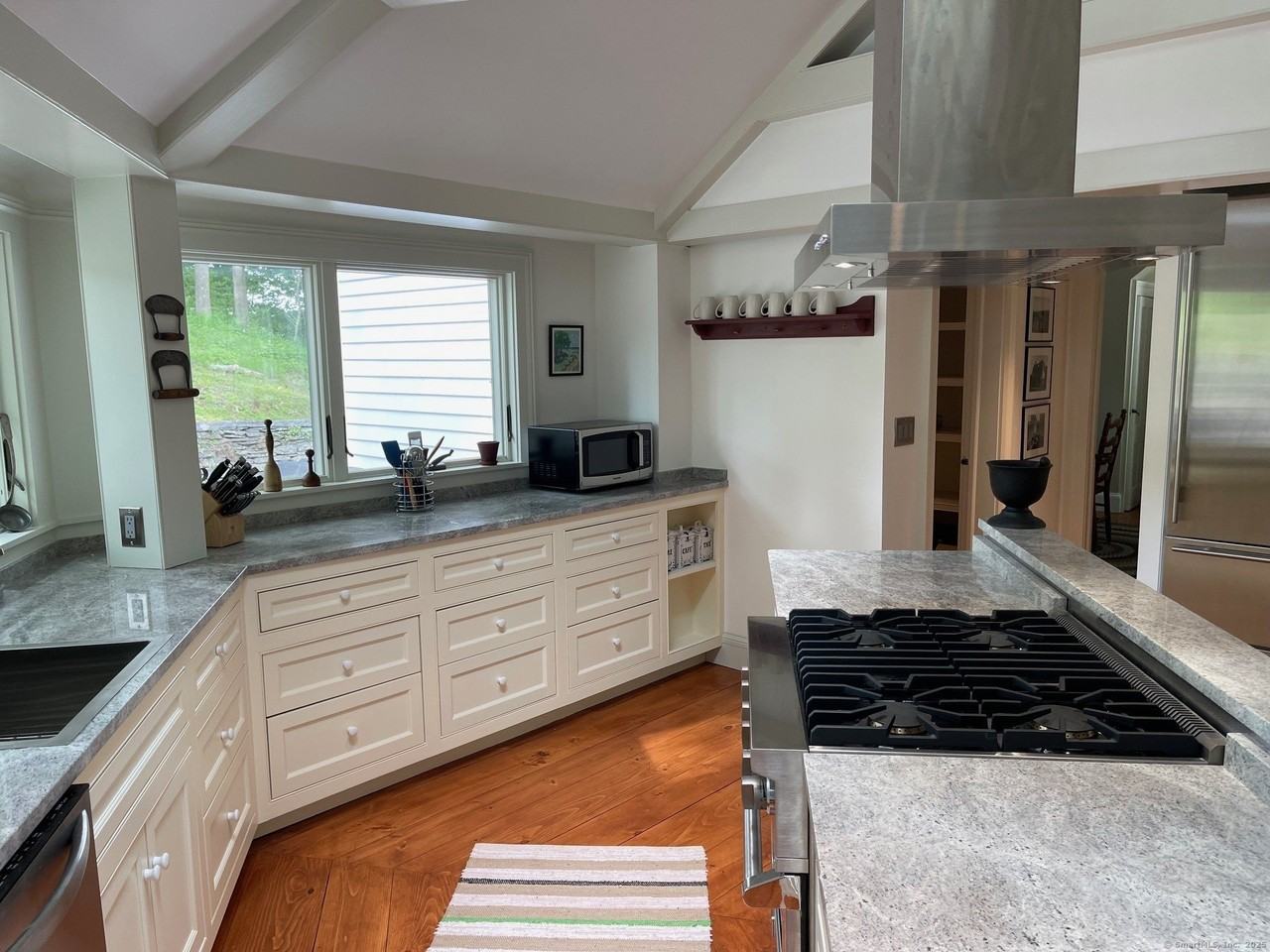 150 Ferry Road unit: Gatehouse - Photo 3 of 28