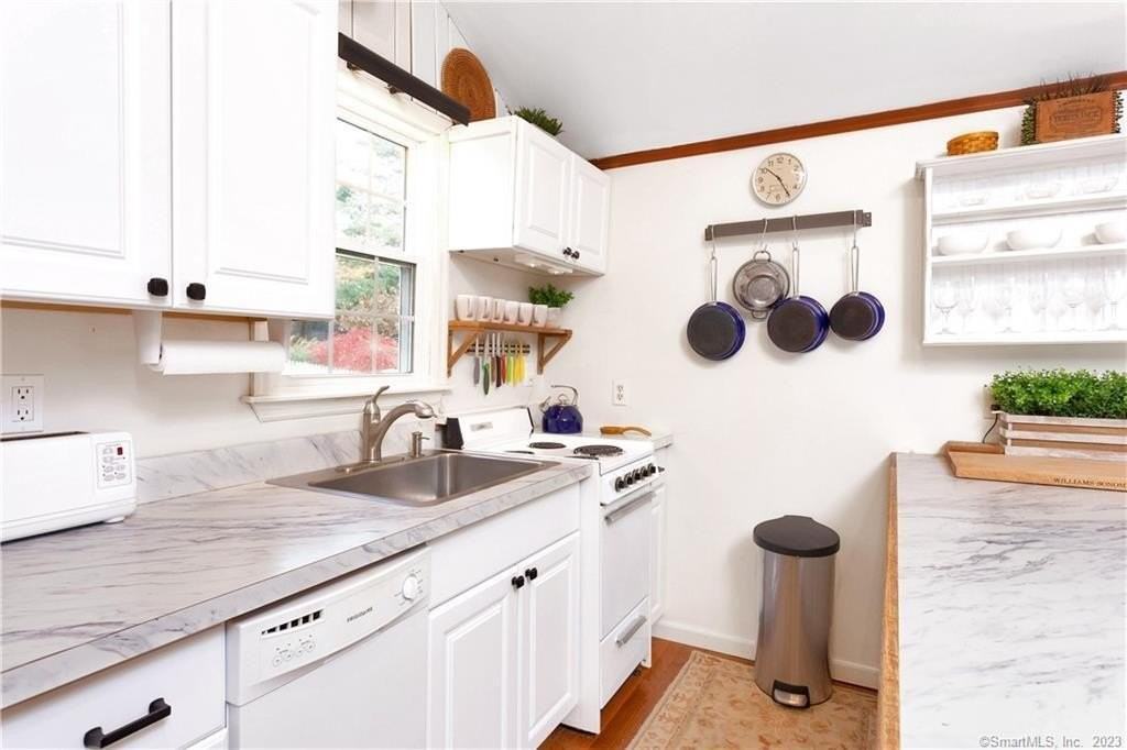 1C Ridgewood Ln - Photo 7 of 19