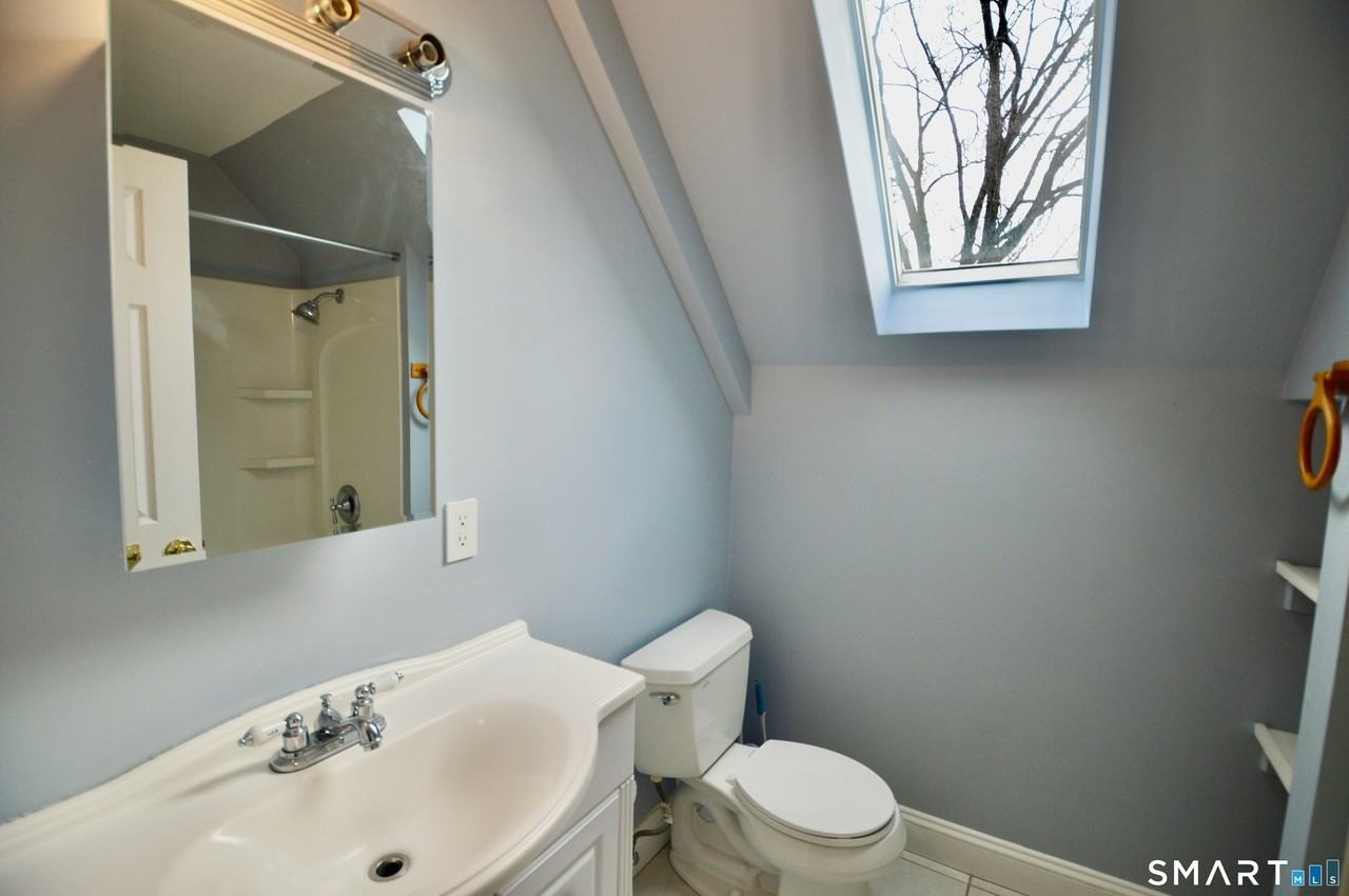 32 Boston Ter 3rd Fl - Photo 7 of 13