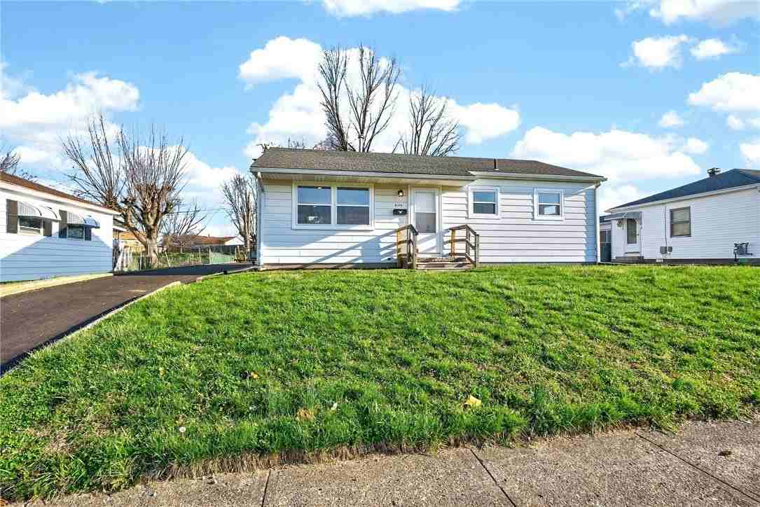 5345 Middlebury Rd - Photo 3 of 33