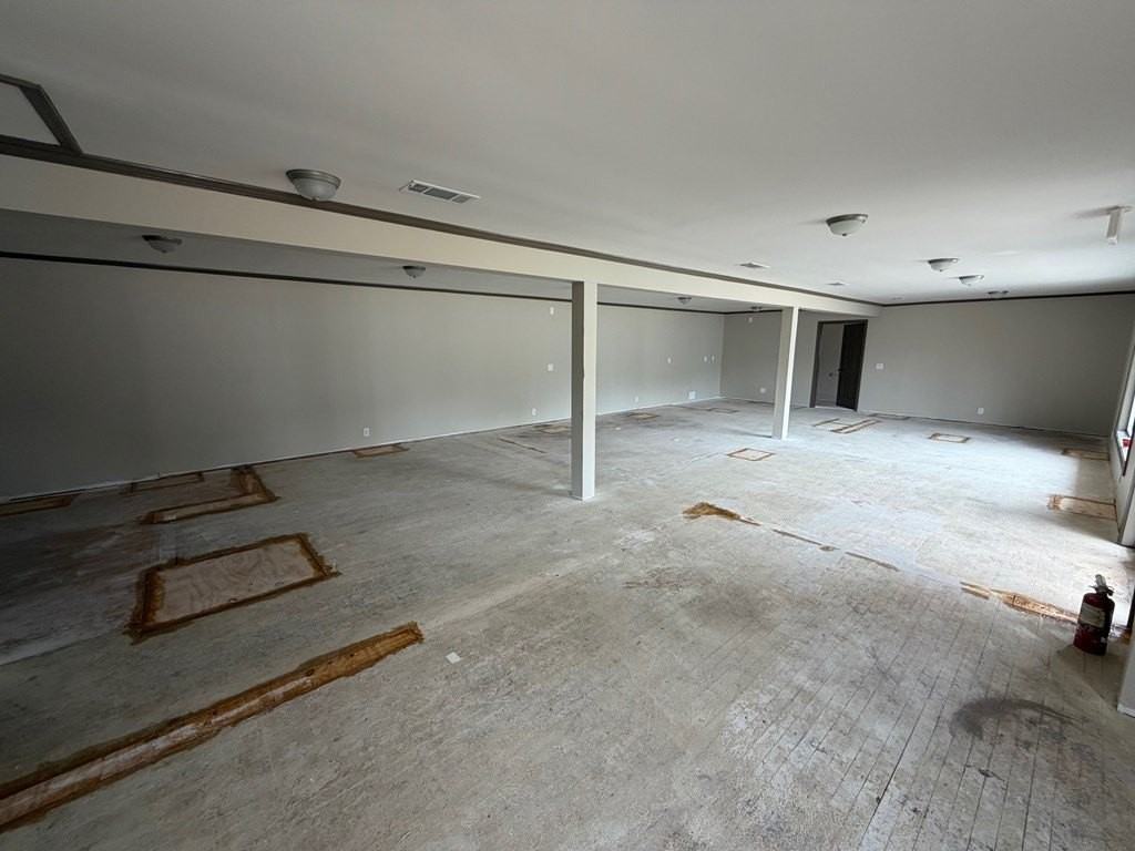 1422 Westgate Pkwy - Photo 2 of 7